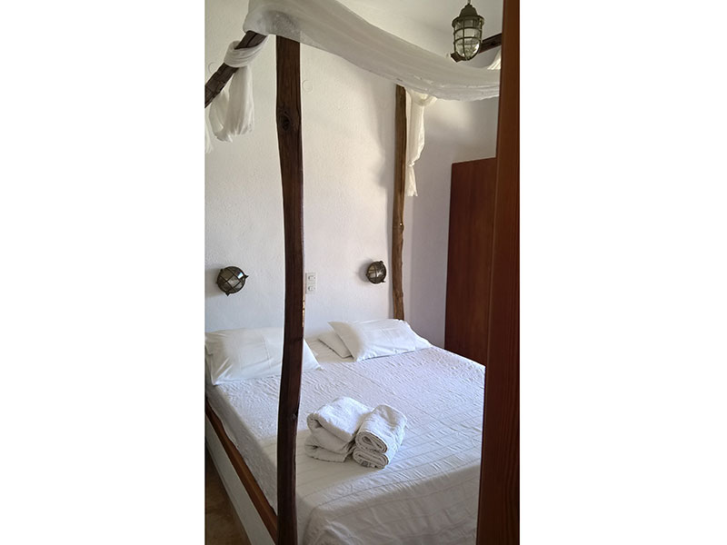 Les chambres et les studios Aperanto dans Faros à Sifnos